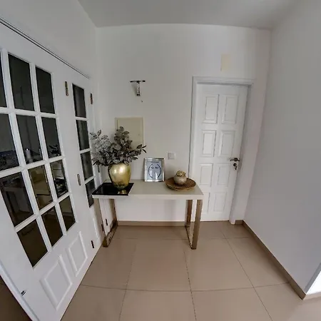 Gasthuis 7 Saias Marginal