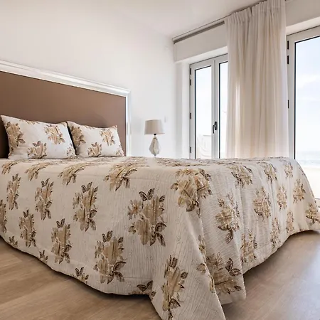 Gasthuis 7 Saias Marginal Nazaré