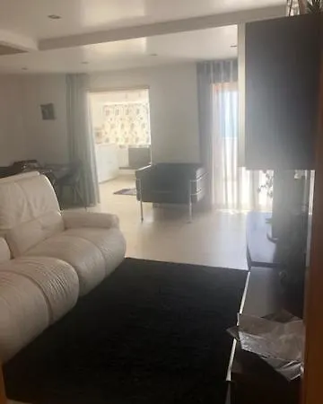 7 Saias Marginal Πανσιόν