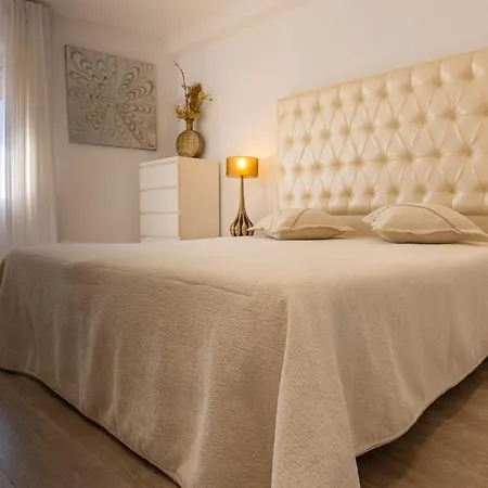 7 Saias Marginal Pensión 3*