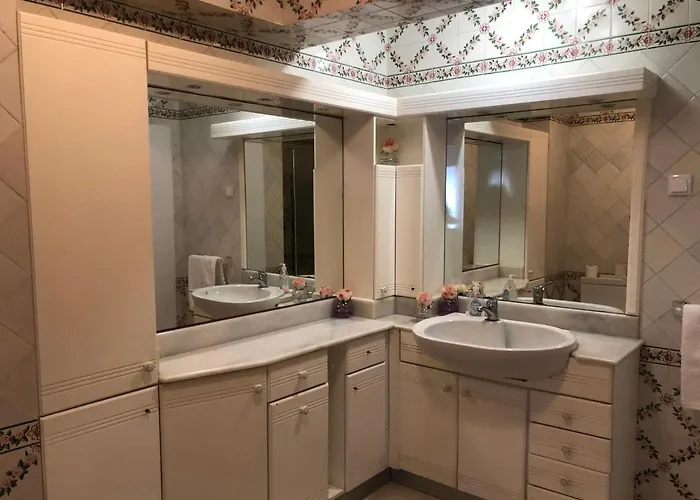 7 Saias Marginal Nazare