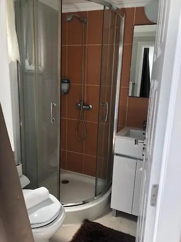 7 Saias Marginal Pensión 3*